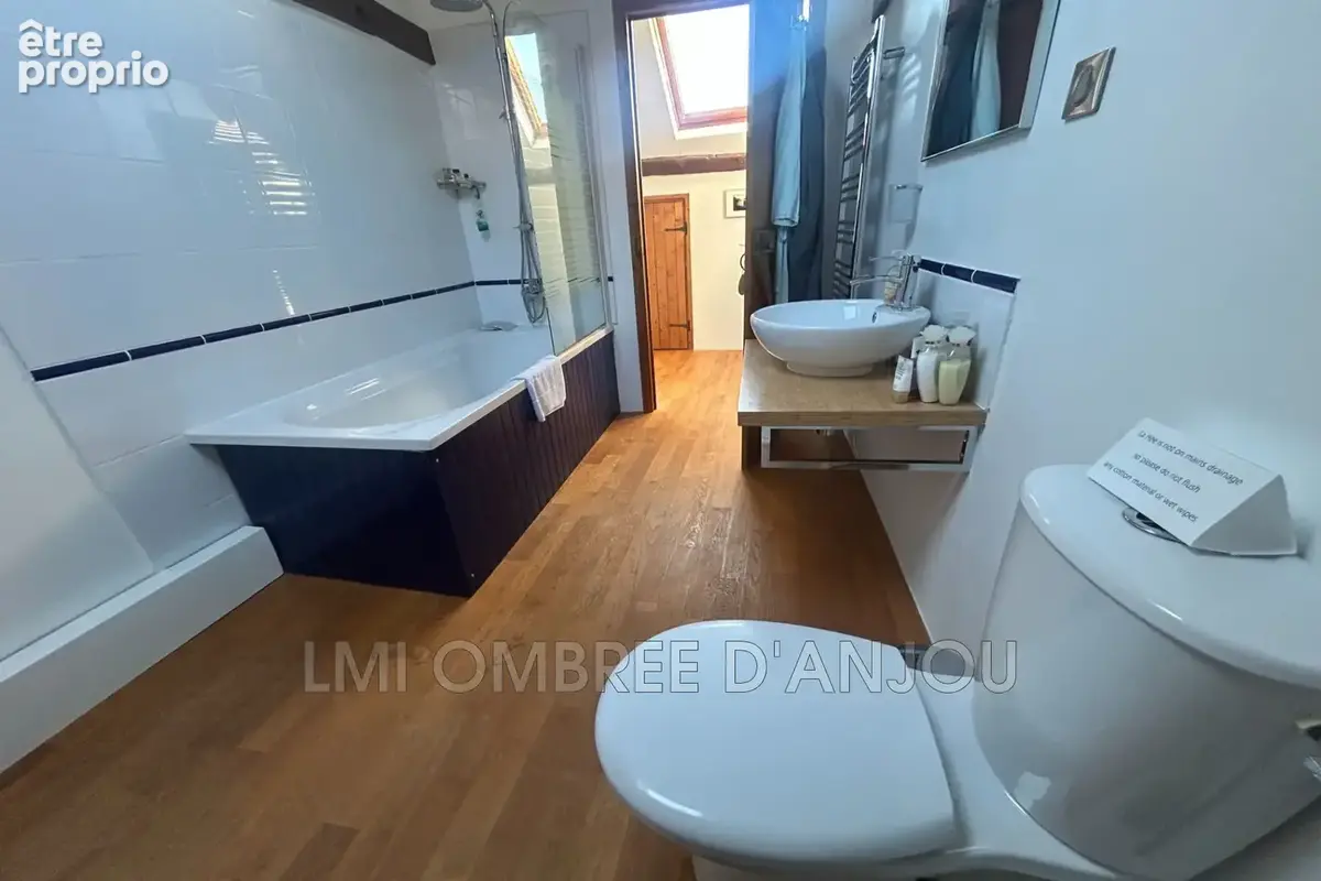 Maison 9 pièces 320 m² à vendre à Villepot (44110) - photo 8