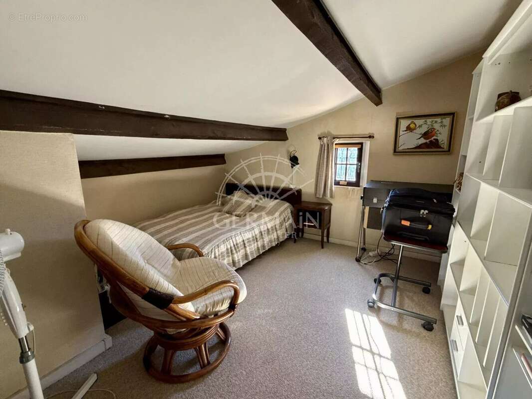 Maison à L'ISLE-SUR-LA-SORGUE