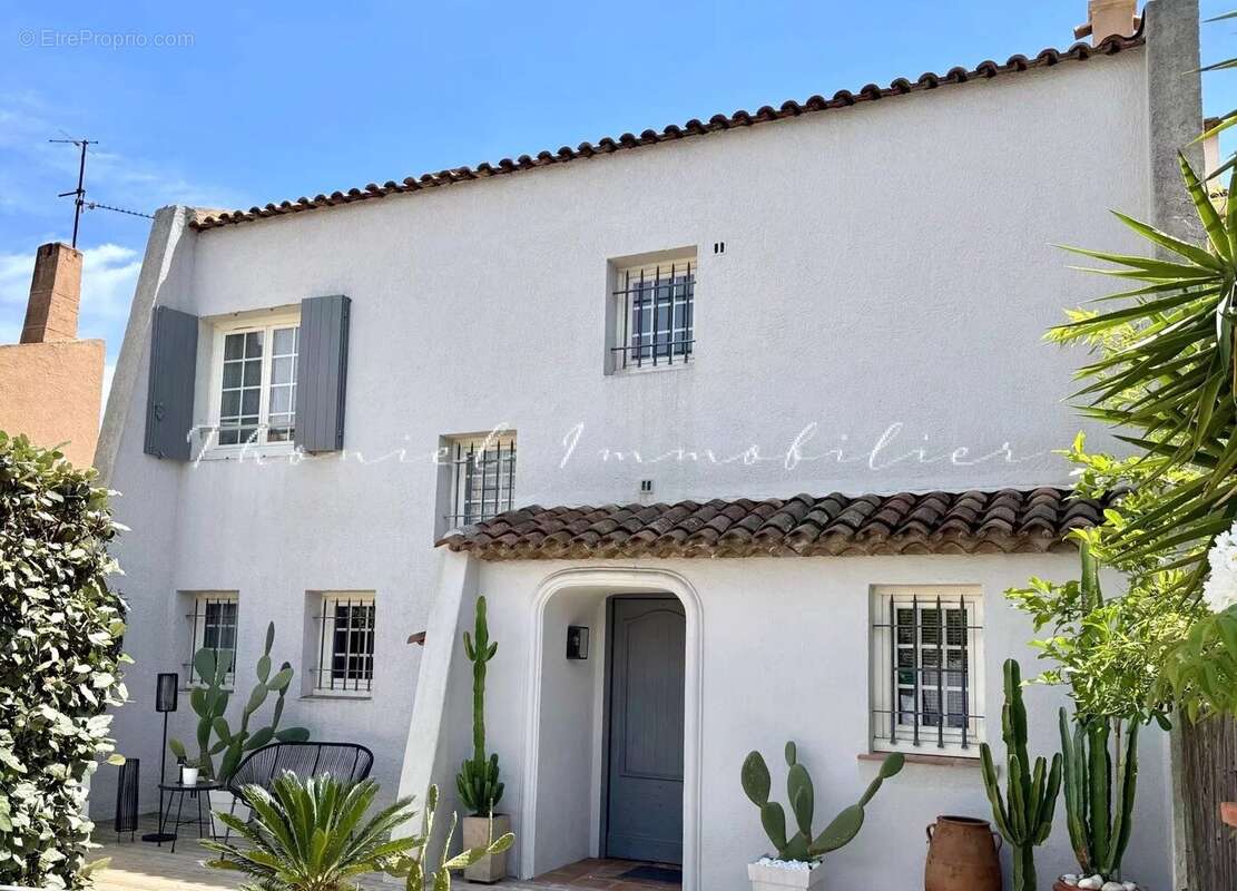 Maison à COGOLIN