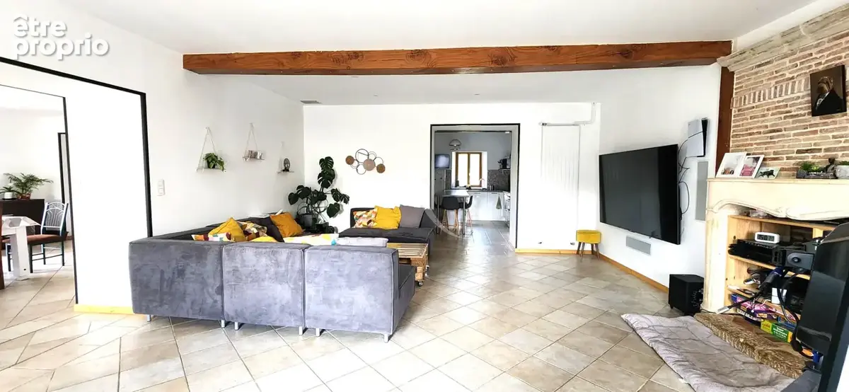 Vouille - maison - 3 chambres - jardin - cave - photo 3