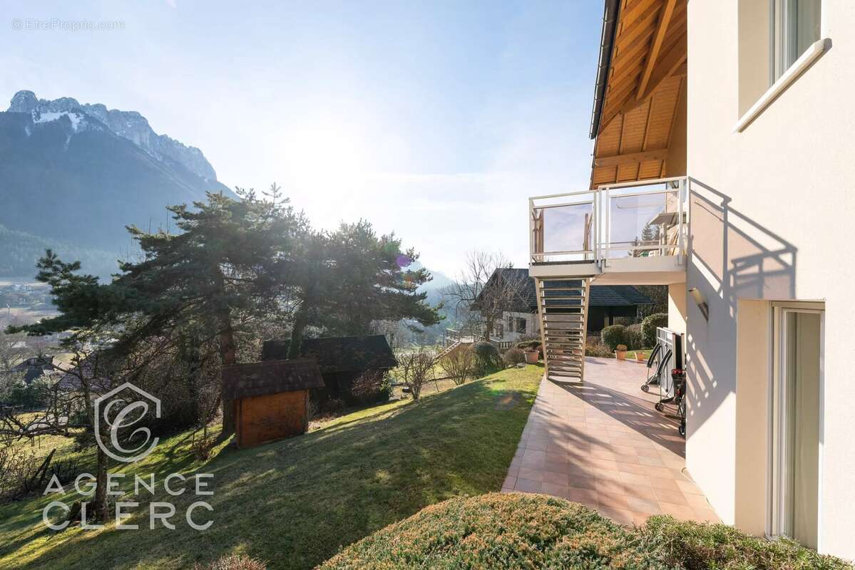 Maison à MENTHON-SAINT-BERNARD