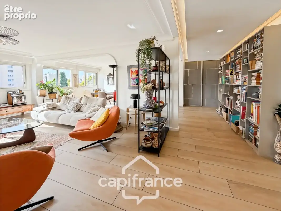 Appartement à vendre 4 pièces HYERES (83) - 147m2- 4ème et dernièr Etage- Accès direct GARAGE - photo 7