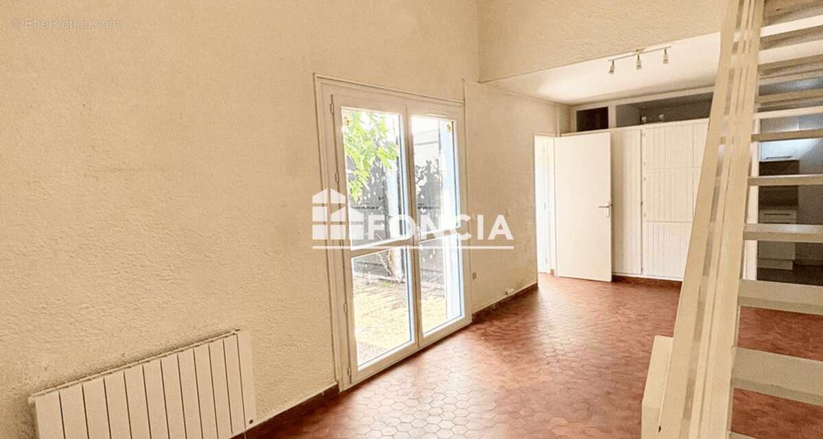 CANET SUD – Villa T3 avec Garage – Jardin - Terrasse – 400 m Plage – Résidence Arborée et Sécurisée - photo 2
