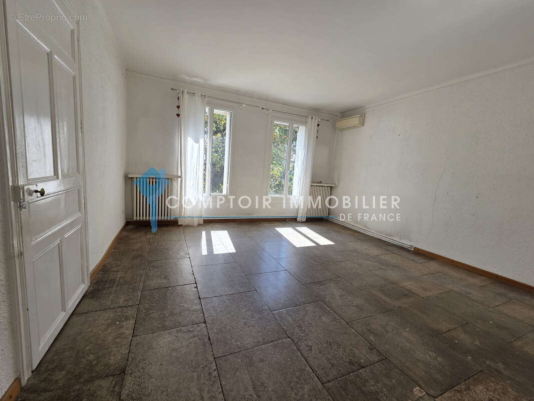 Immeuble de rapport avec Maison vigneronne et  locaux proche centre ville - photo 15