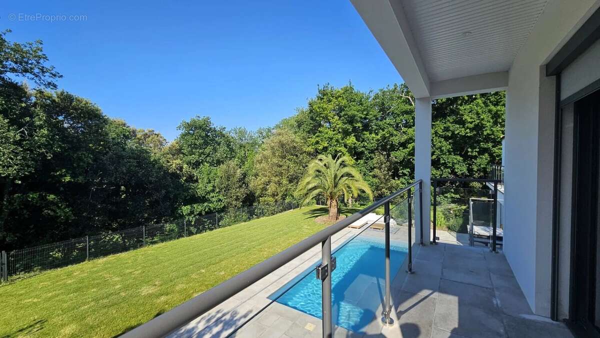 Maison à LES MATHES