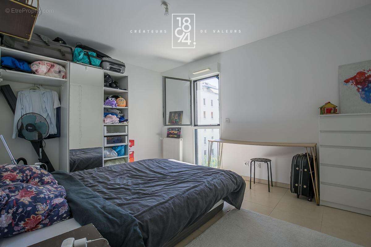 Appartement à MARSEILLE-3E