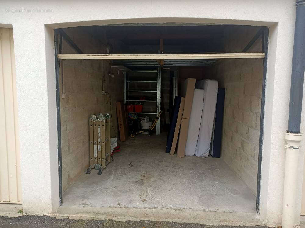 Parking à MAISONS-ALFORT