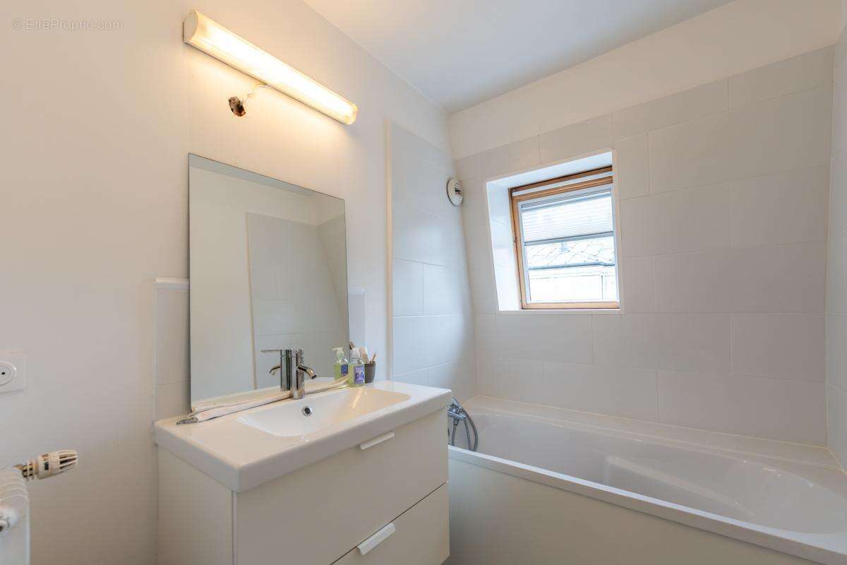 Appartement à ASNIERES-SUR-SEINE