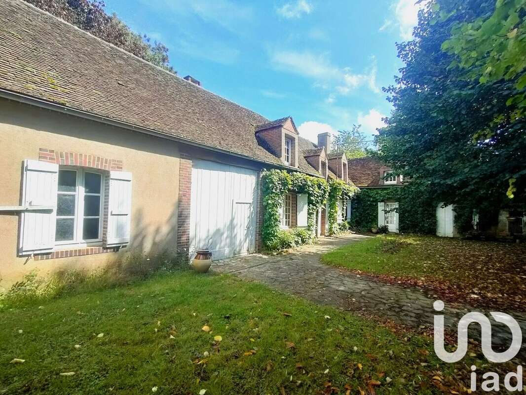 Maison 181 m² à Lailly  - photo 2