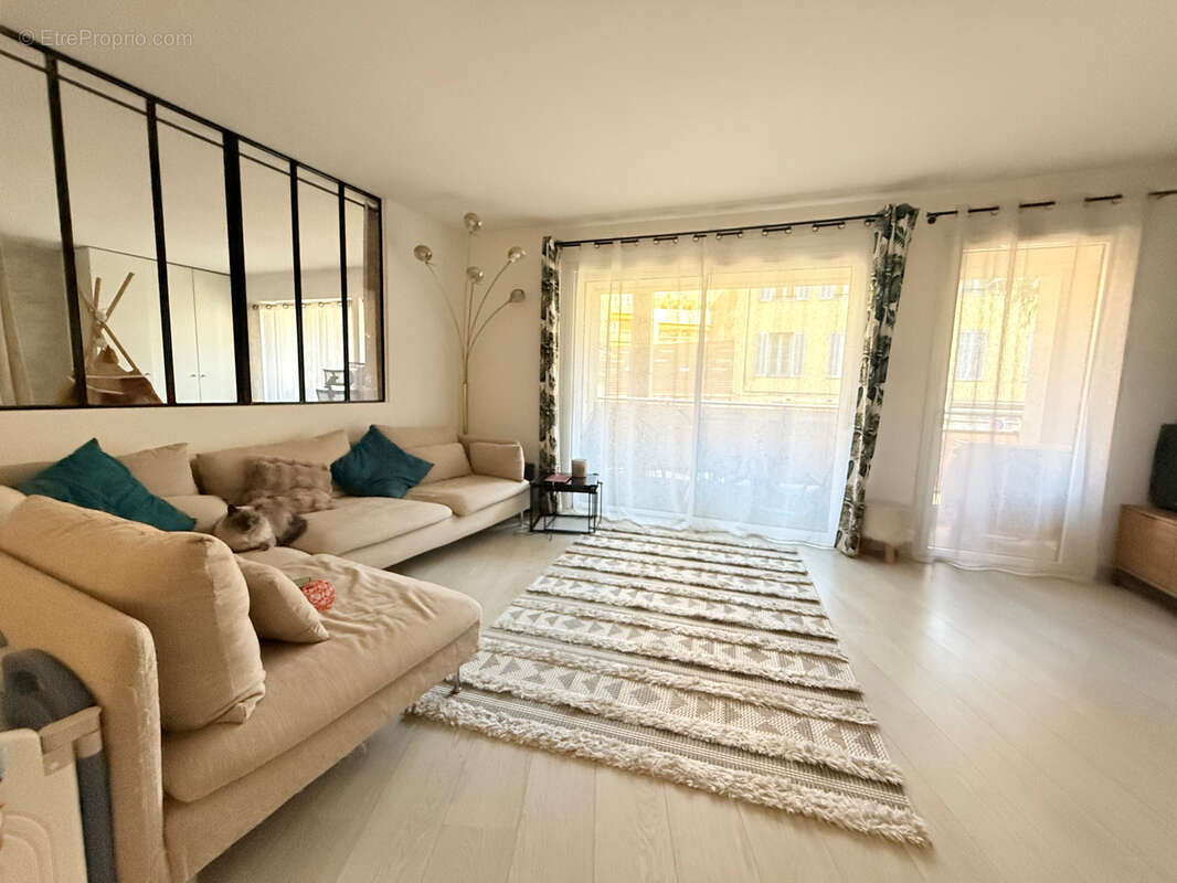 Appartement à LE CANNET