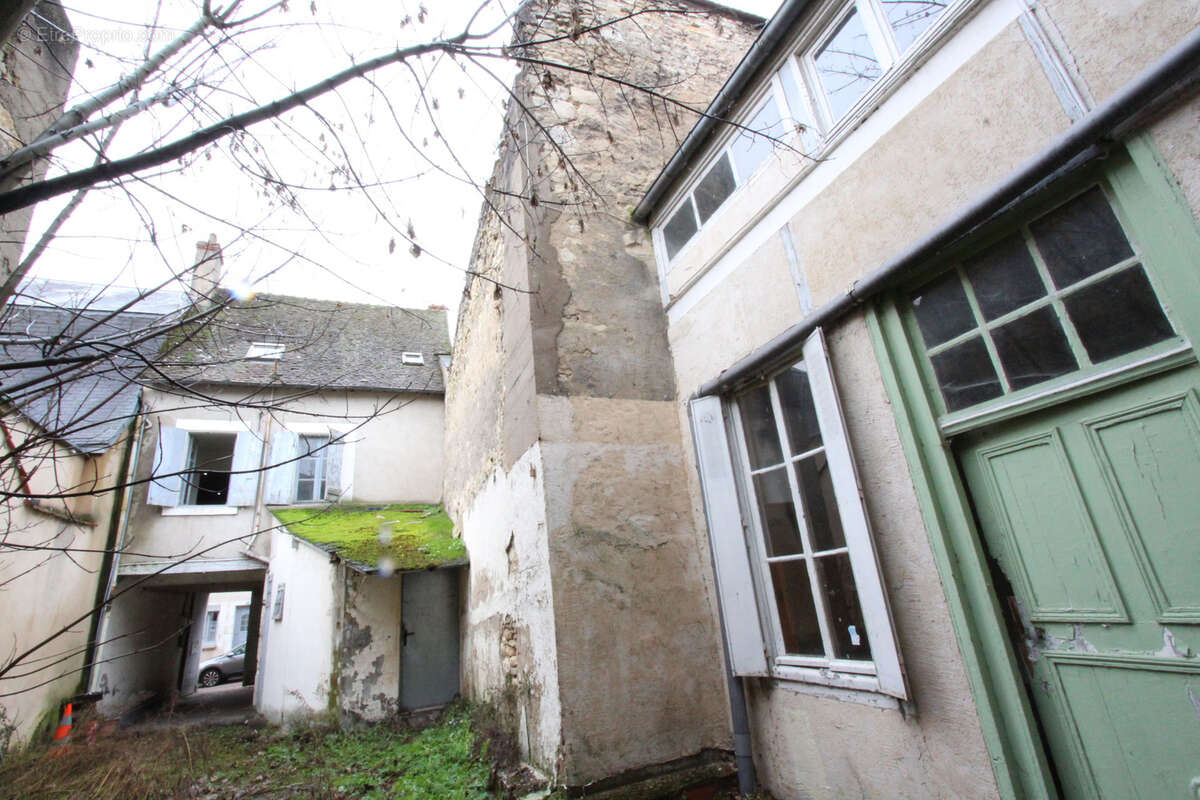 Appartement à LA CHARITE-SUR-LOIRE