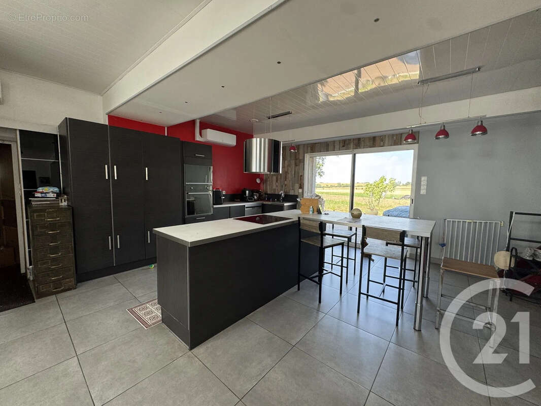 Maison 150 m² à Montbrehain  - photo 2
