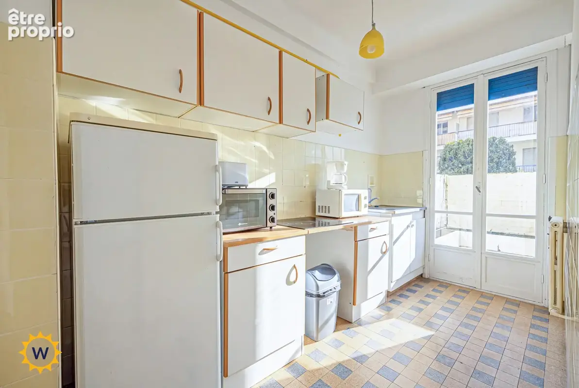 NICE OUEST / BD DE MAGNAN - Appartement de type F1 de 33 m2 avec terrasse de 10 m2, une cave incluse, proximité mer, commerces e - photo 6