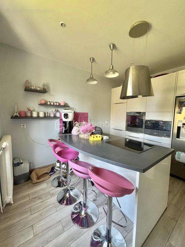 Maison à VERRIERES-LE-BUISSON