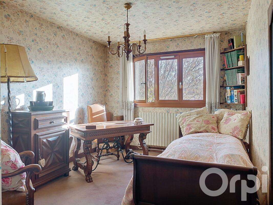 Maison à SAULX-LES-CHARTREUX