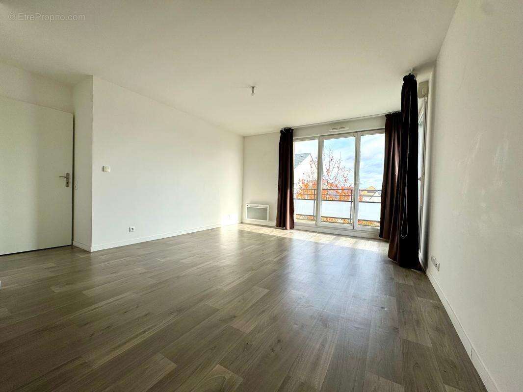 Appartement à MENNECY