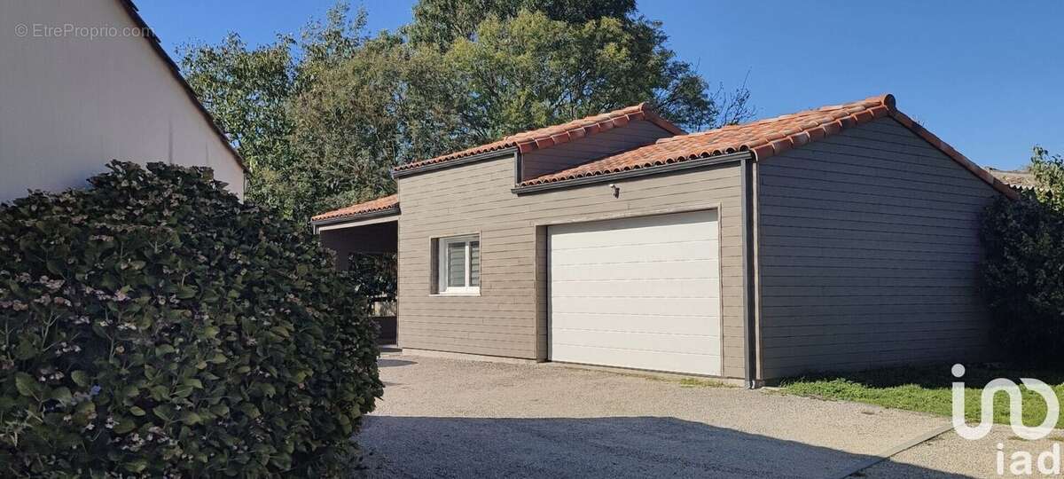 Maison 140 m² à Chavagnes-En-Paillers  - photo 4