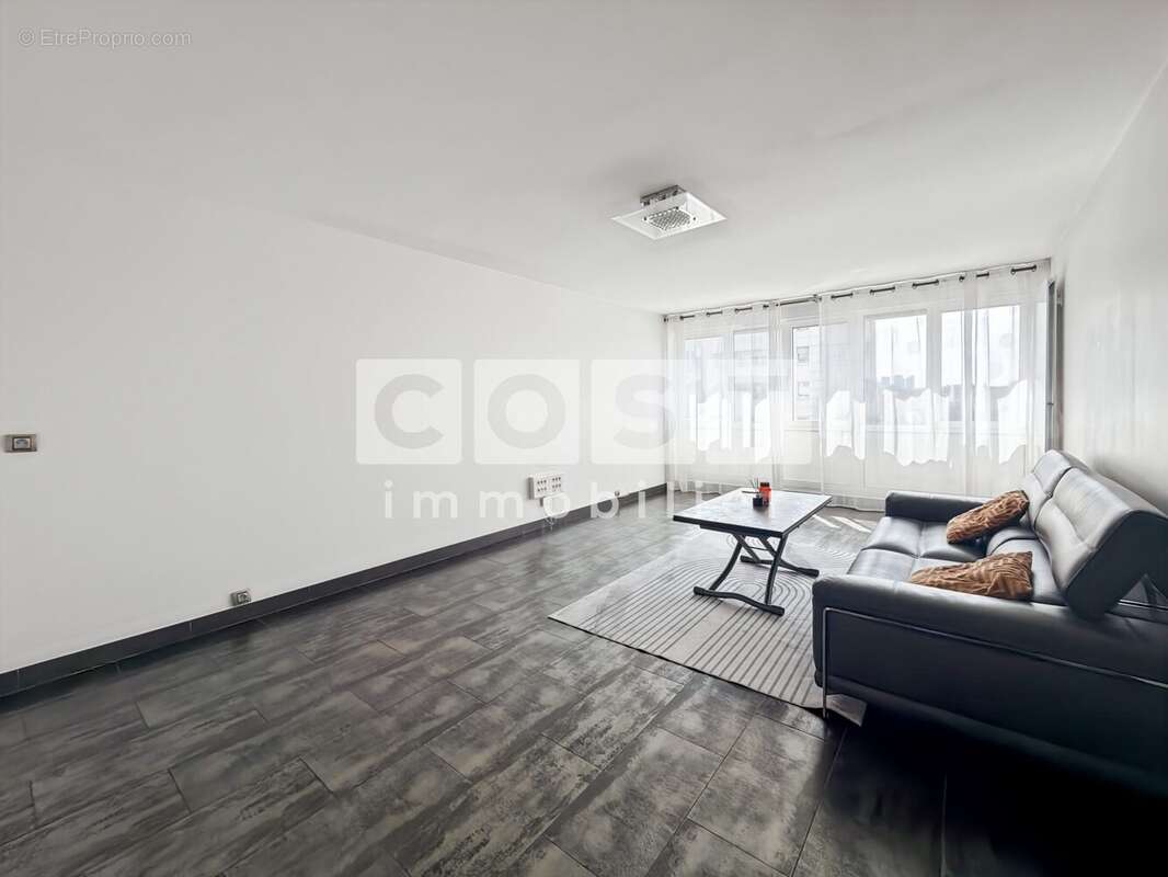 Appartement à ASNIERES-SUR-SEINE