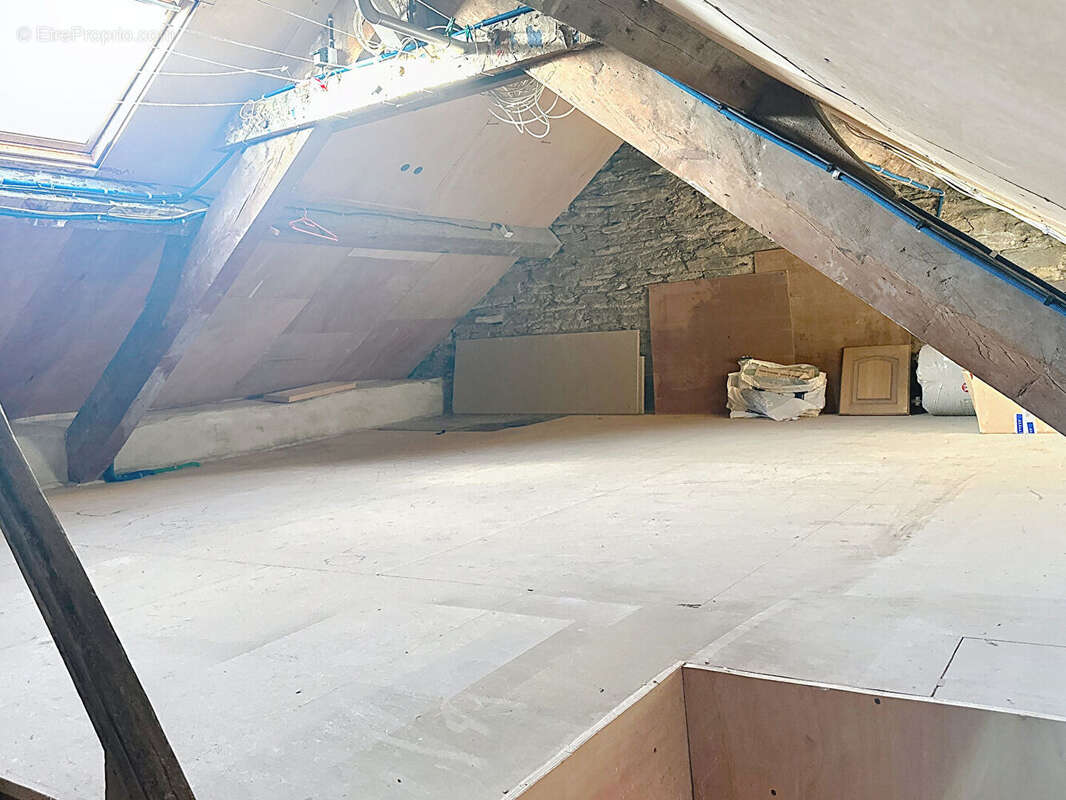 Maison à EQUEURDREVILLE-HAINNEVILLE