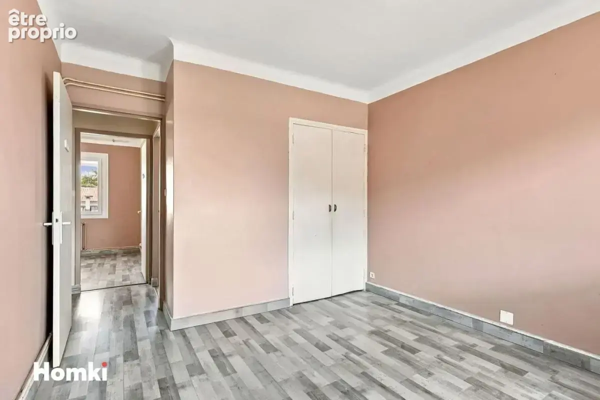Appartement T4 de 80 m² à Béziers 34500, Rue Ferdinand de Lesseps - photo 8