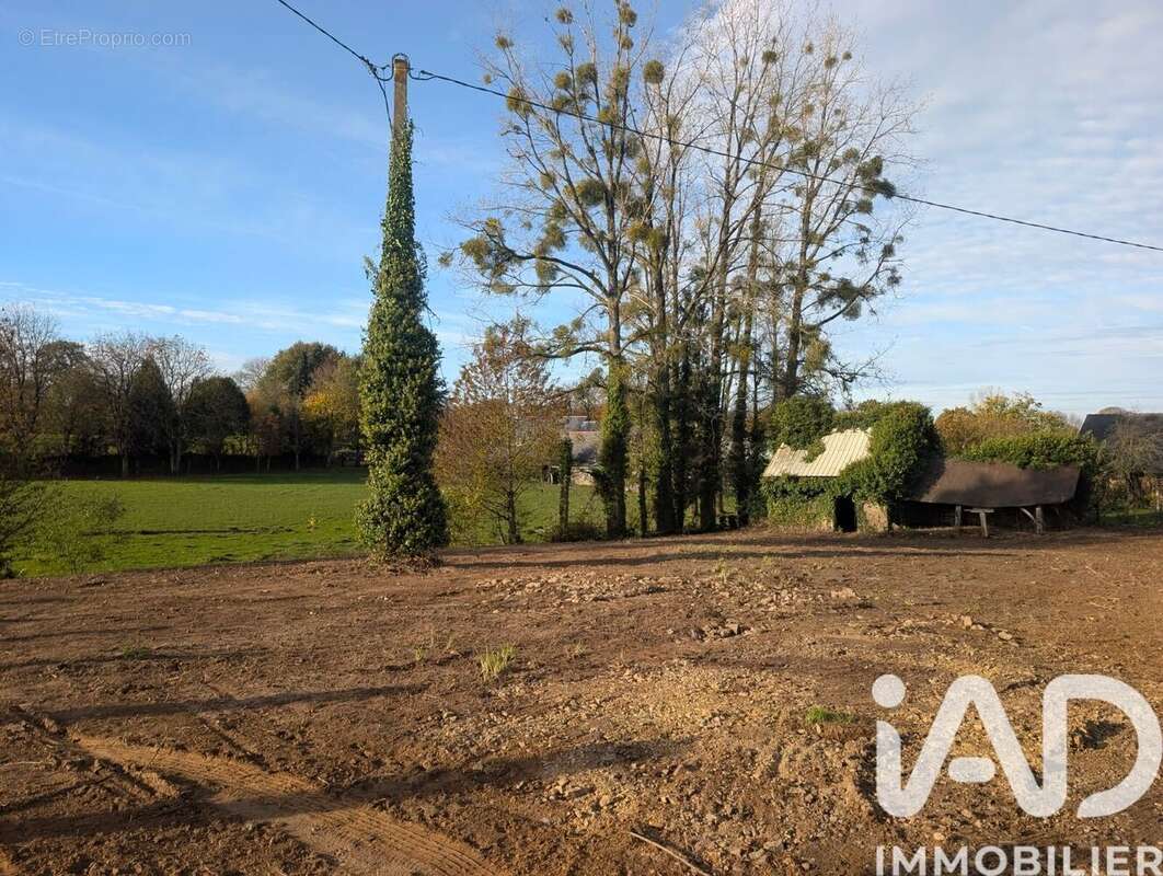 Terrain 1570 m² à Le Loroux  - photo 2