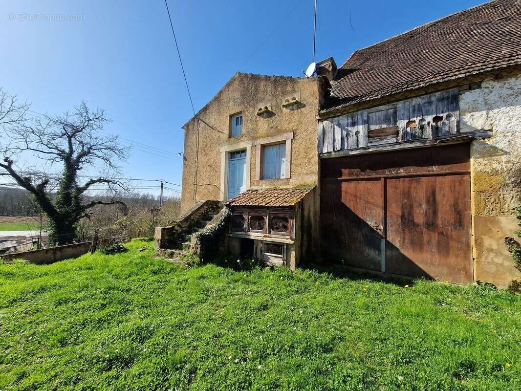 20260225141944 - Maison à COUX-ET-BIGAROQUE