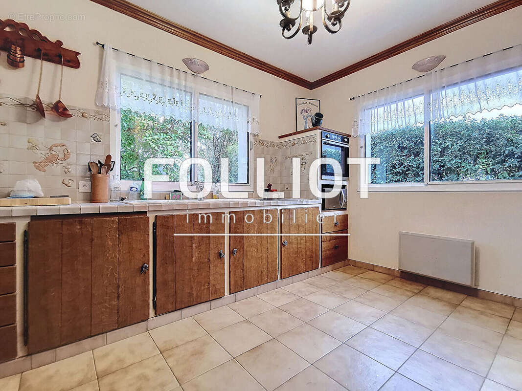 Maison à JULLOUVILLE