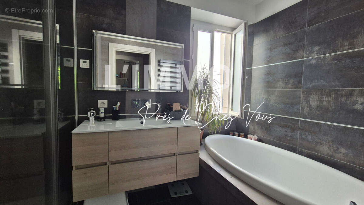 Maison à ROQUEVAIRE