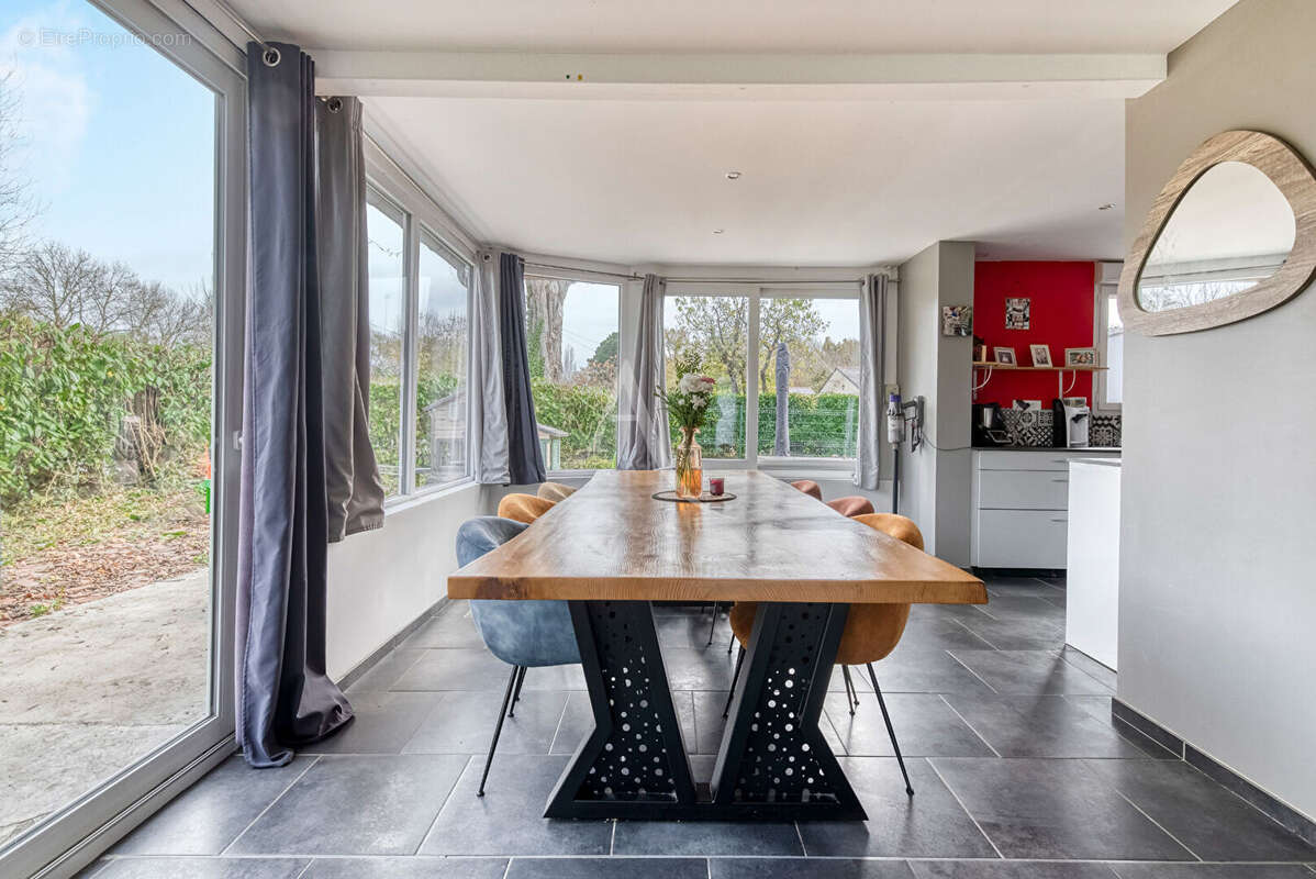 À VENDRE  - Maison de 122 m² - Brissarthe / Chemiré - À deux pas de la Sarthe - photo 3