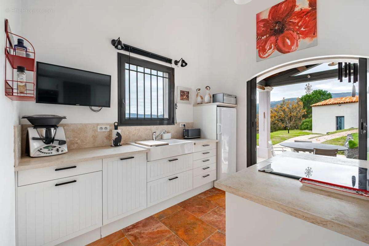 Maison à PLAN-DE-LA-TOUR