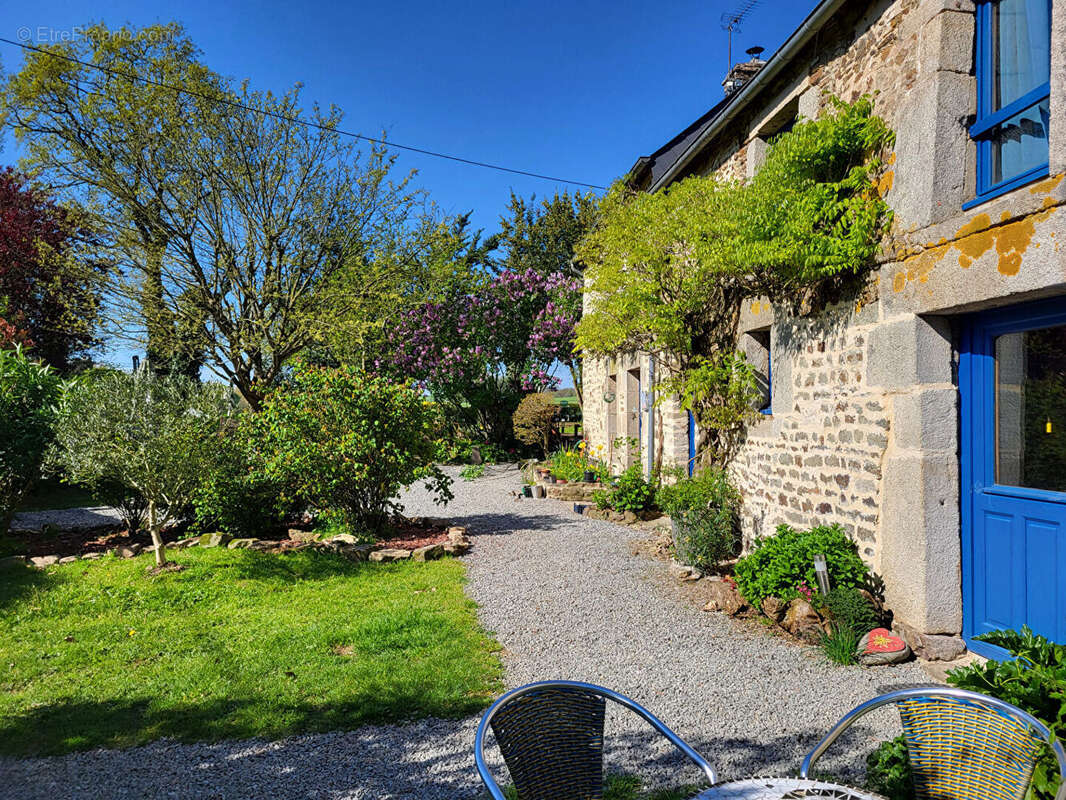 Maison à LA GREE-SAINT-LAURENT