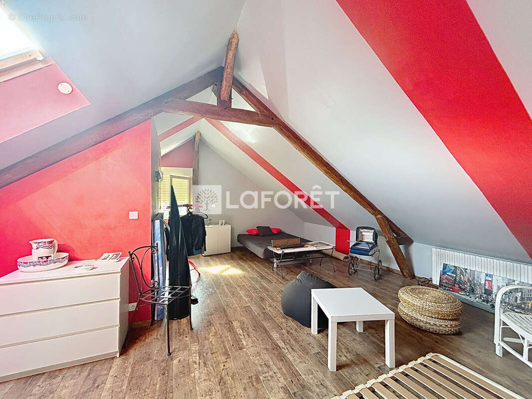 Maison à SAINT-MARCEL