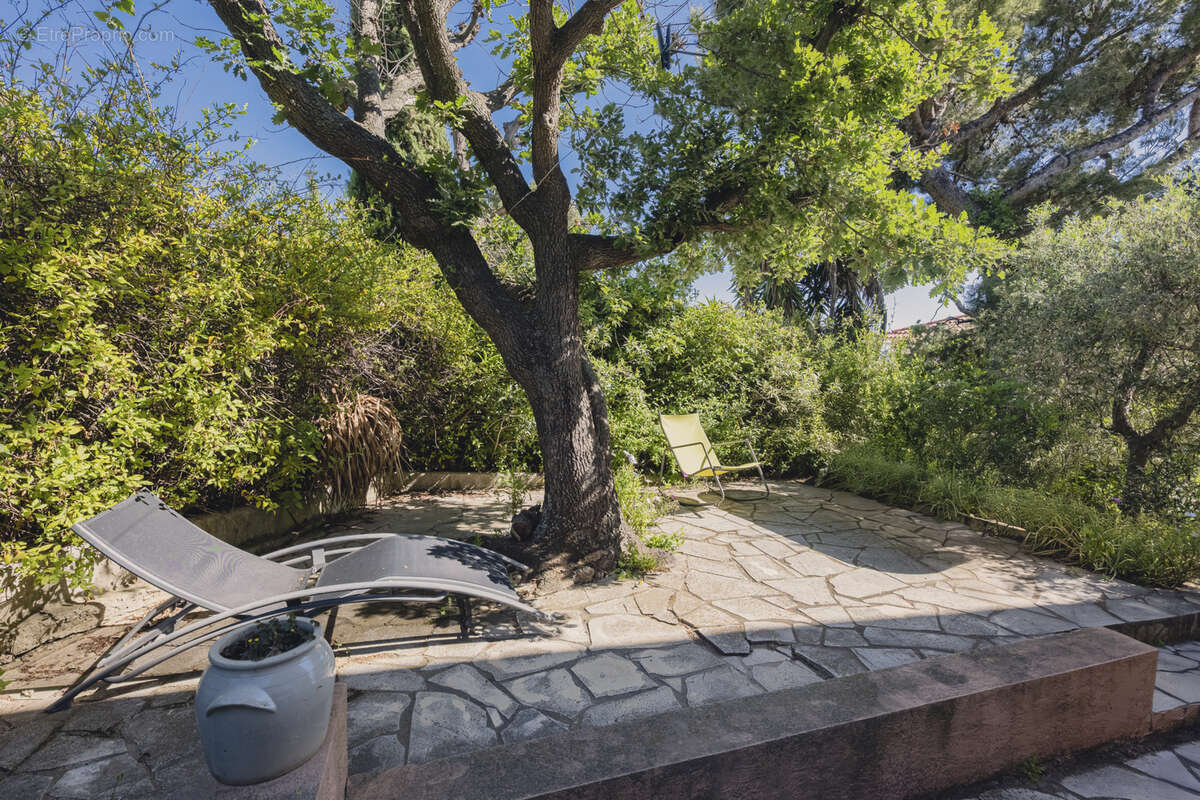 Appartement à SIX-FOURS-LES-PLAGES