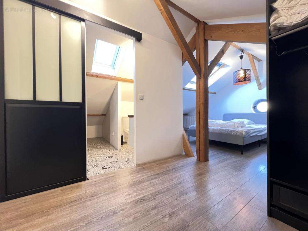 Maison à LES CLAYES-SOUS-BOIS