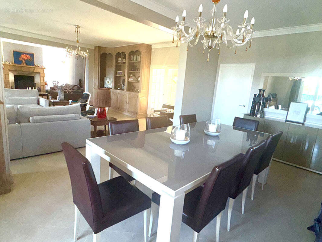 Maison à MAISONS-LAFFITTE