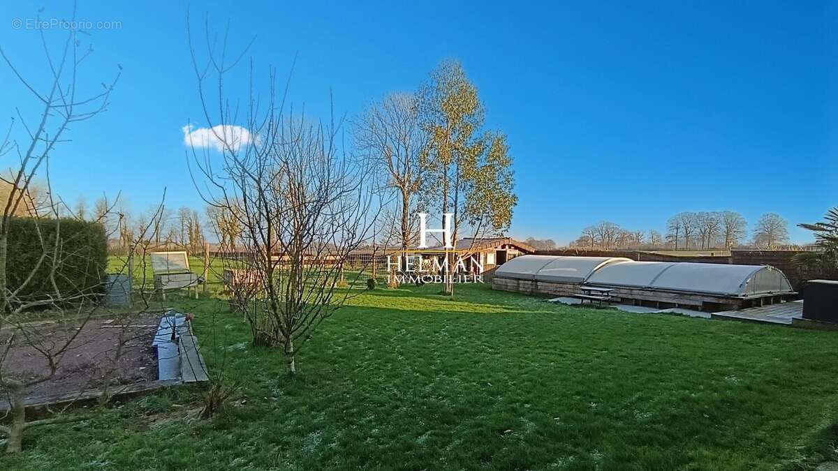 Maison à HUCQUELIERS