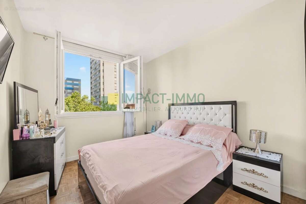Appartement à CLICHY