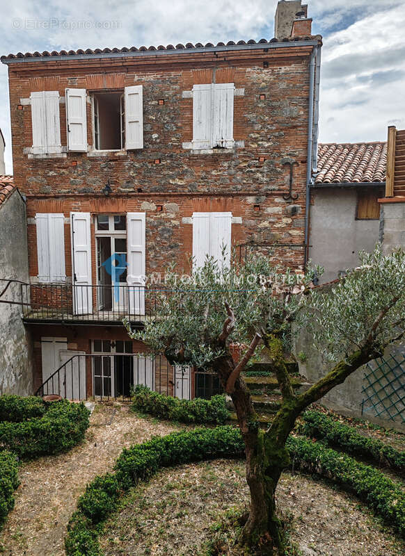Maison à CARAMAN