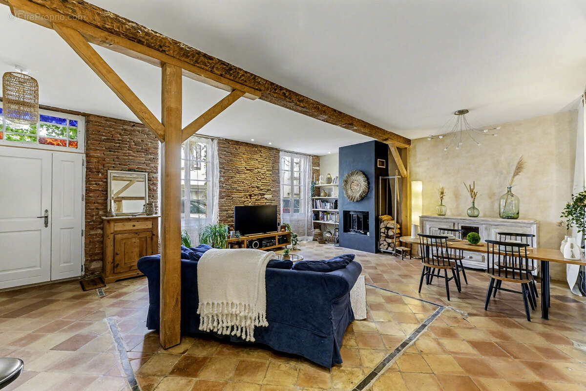 Maison à ESCALQUENS