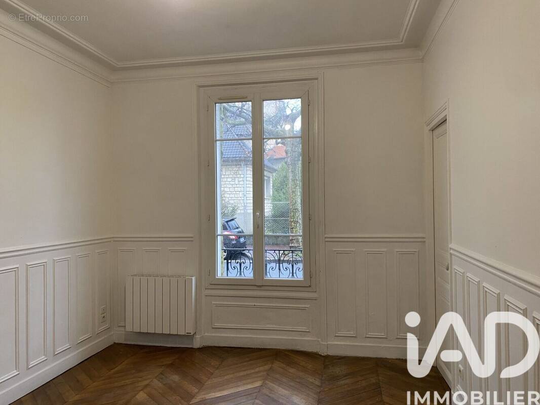 Photo 1 - Appartement à LA GARENNE-COLOMBES