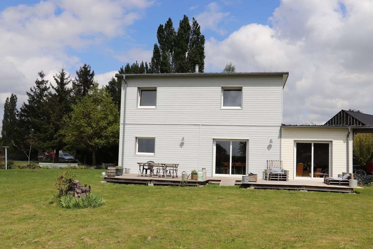 Maison à MONTENILS