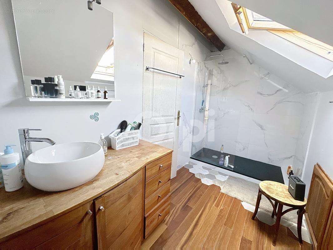 Maison à CHOISY-AU-BAC