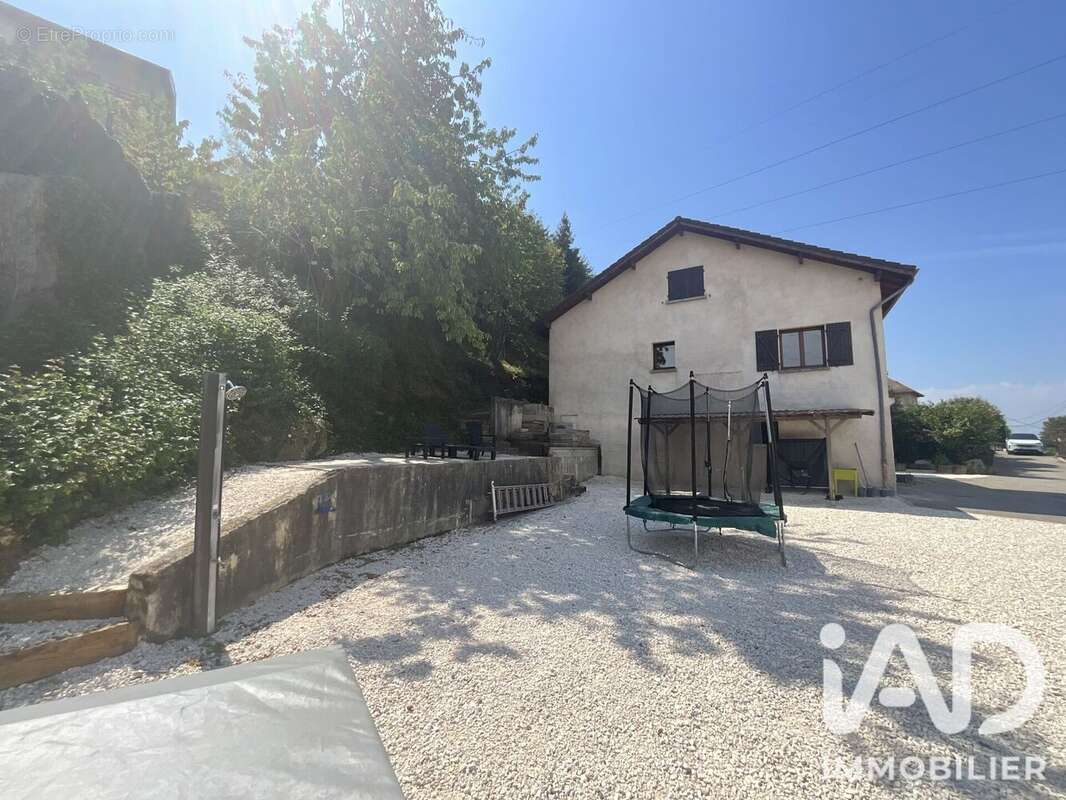 Maison 145 m² à Froges  - photo 4