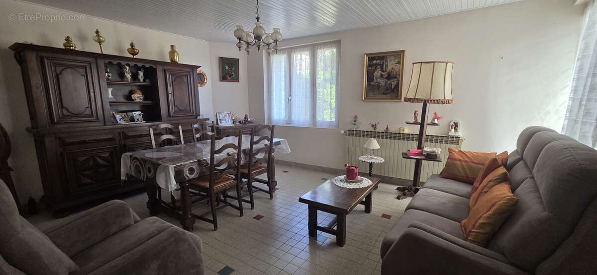 Maison de village avec terrain et dépendance - photo 6