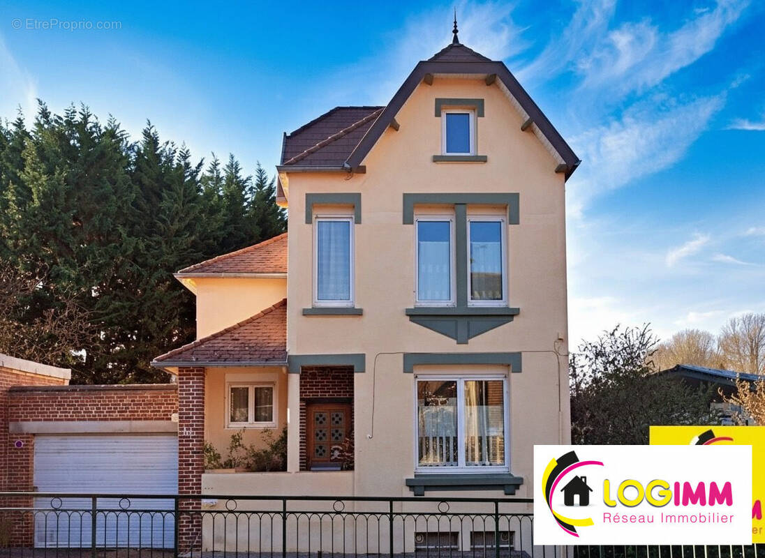Maison à LE QUESNOY