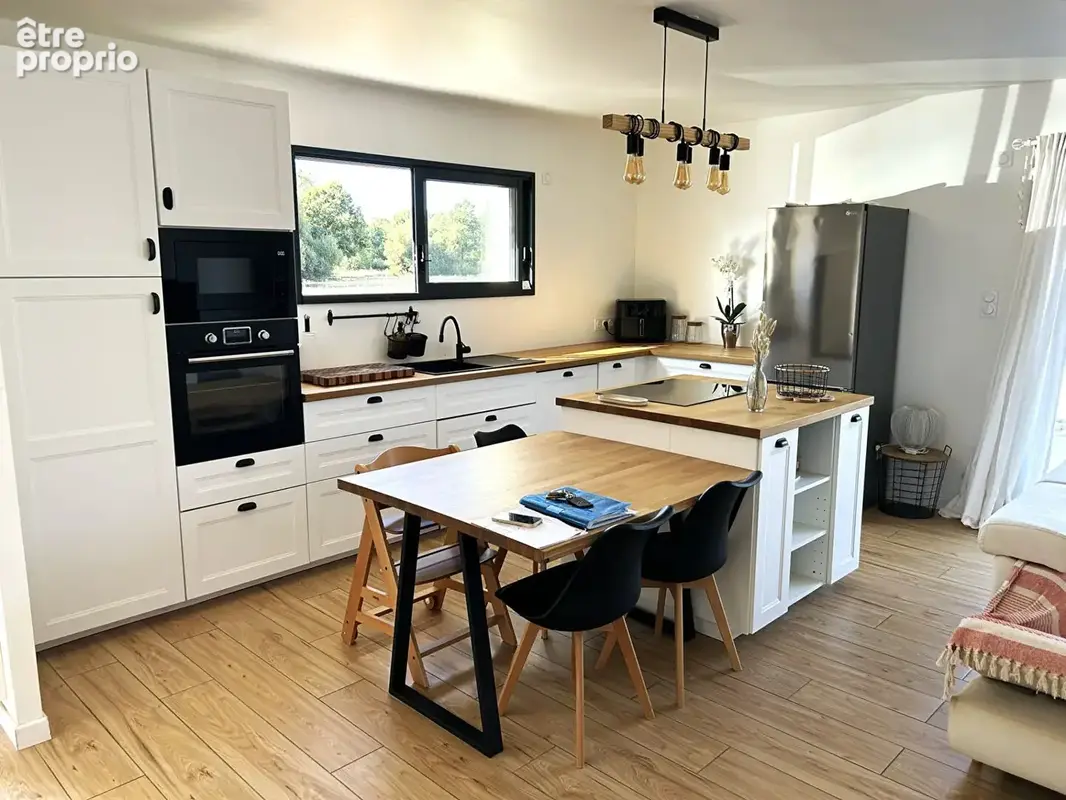 Maison récente de plain-pied - soudan - 103 m² - 535 m² de terrain - photo 4