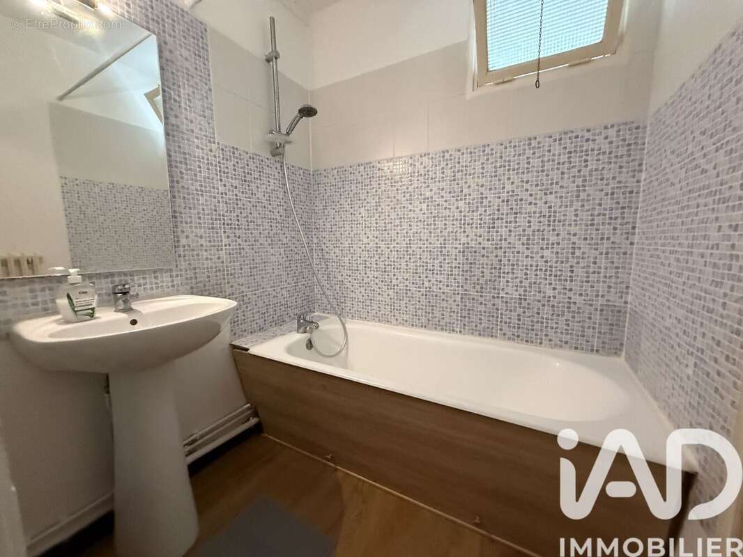 Photo 8 - Appartement à COMPIEGNE