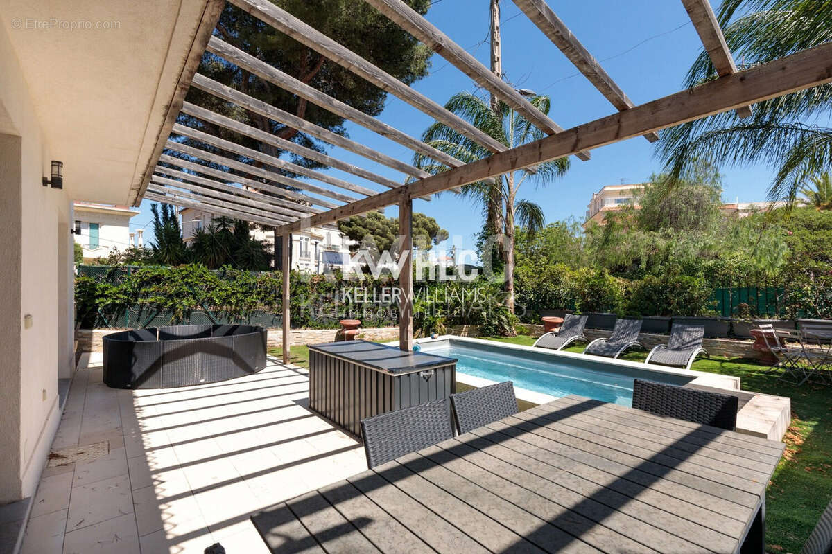 Maison à CANNES
