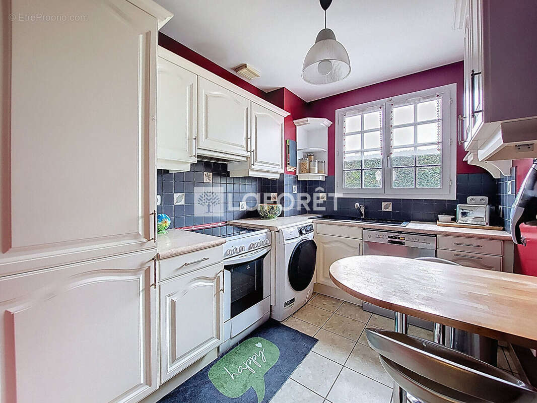 Maison à VERNEUIL-SUR-SEINE