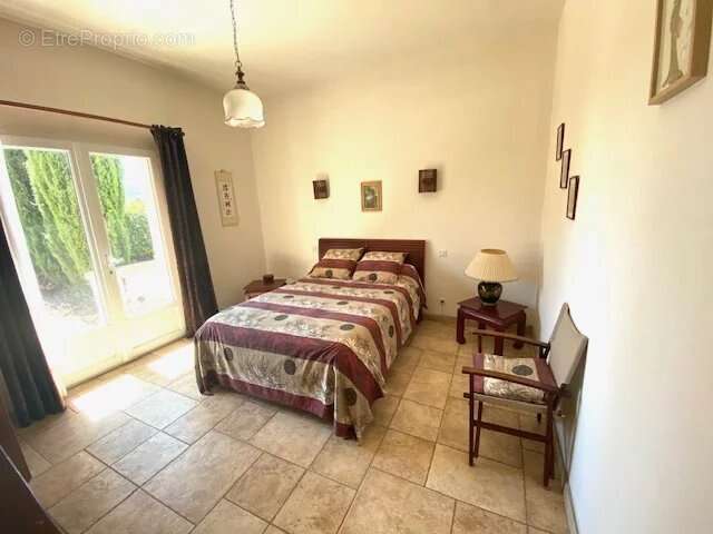 Maison à SOLLIES-PONT